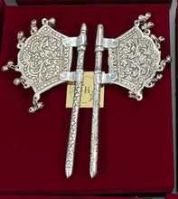  silver gift under 1000
budget silver wedding gift
silver gift under 1050.