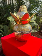 Kalash with Nariyal (Gold)