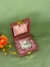 Rose Magnetic Dabbi