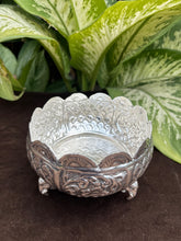 Elephant Leg Round Urli