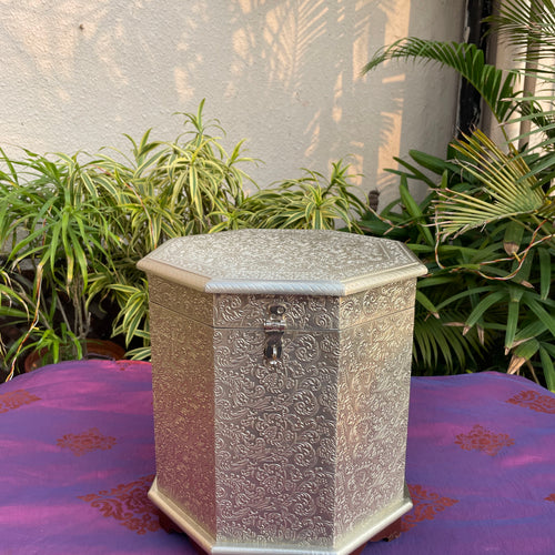 Papad Mangodi Container