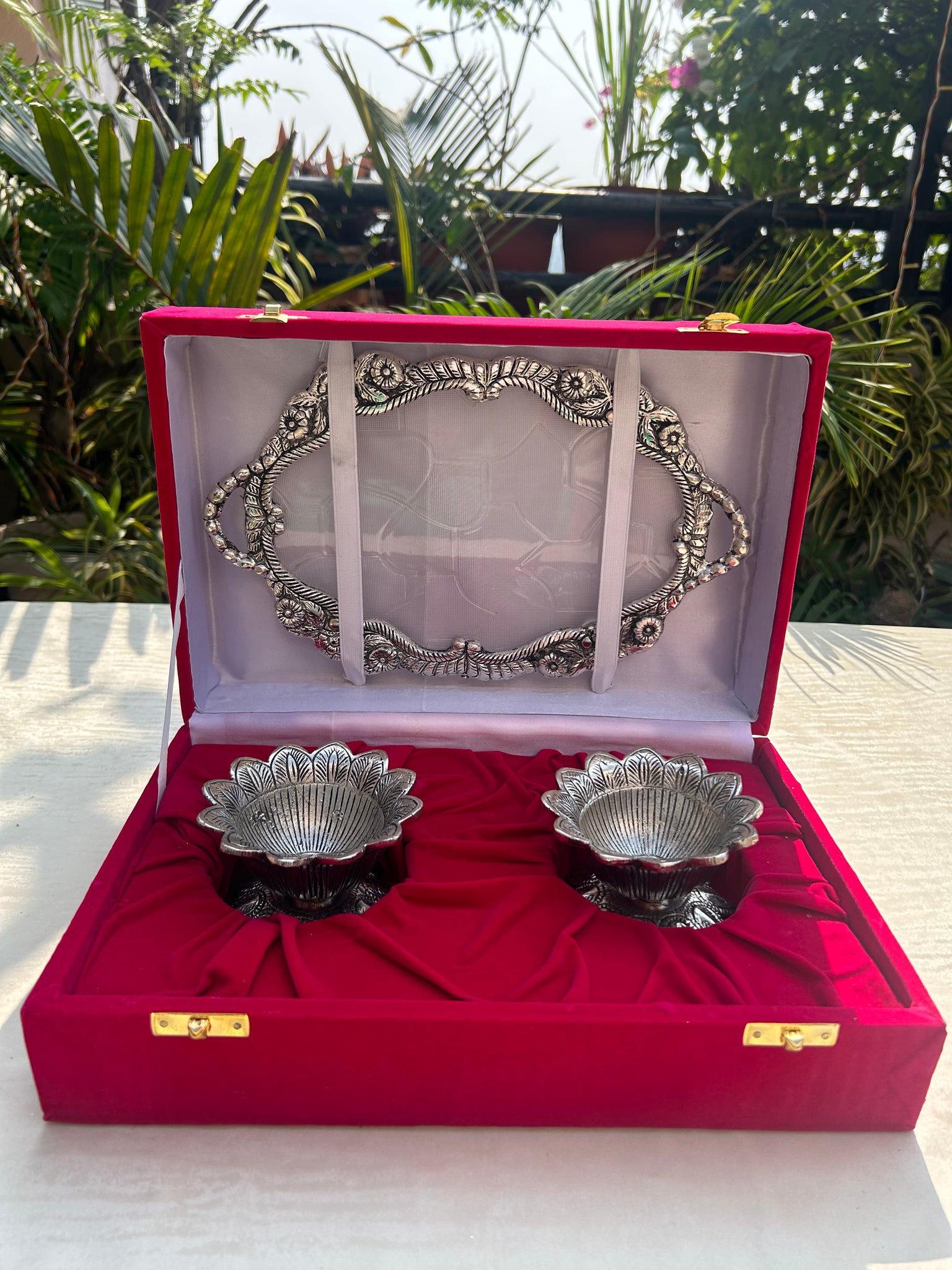 Fibre Tray with Two Lotus Bowls