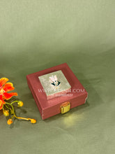 Rose Magnetic Dabbi