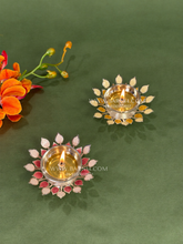 Pankhuri Enamel Diya
