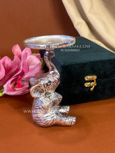 Trunk Candle Holder