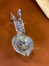Single Wick Peacock Handle Diya