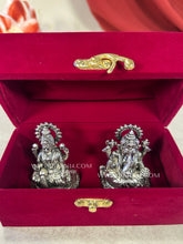 Ganesh Laxmi on Pata