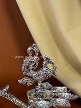 Five Wick Peacock Handle Diya