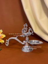 Single Wick Peacock Handle Diya