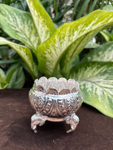 Elephant Leg Round Urli