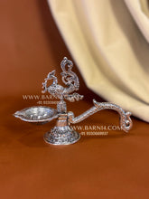 Single Wick Peacock Handle Diya