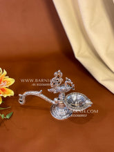 Single Wick Peacock Handle Diya
