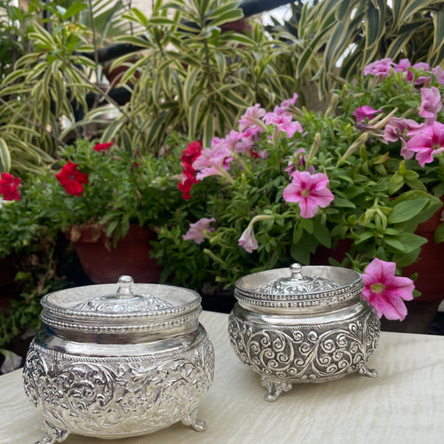 Fine Carved Round Jar