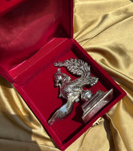 Single Wick Peacock Deepak