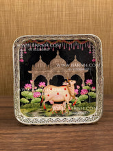 Govardhan Square Tray