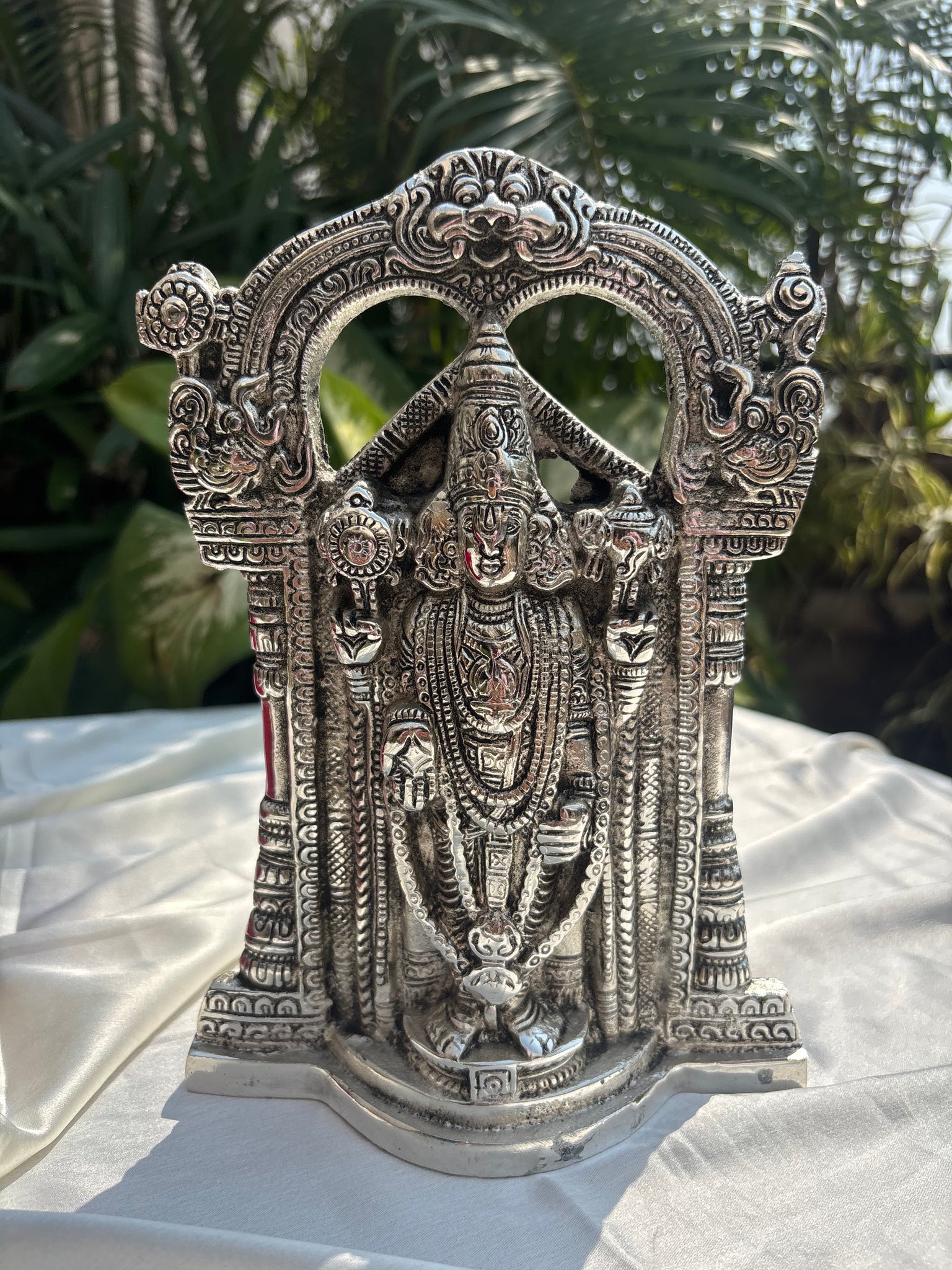 Tirupati Balaji with Box