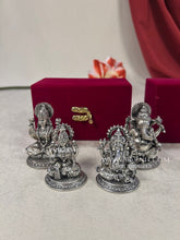 Ganesh Laxmi on Pata