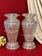 Sunehri Flower Vase
