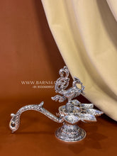 Five Wick Peacock Handle Diya