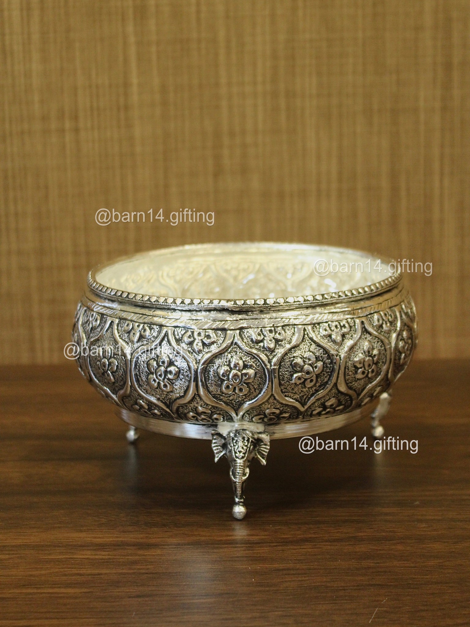 Exquisite silver-finish elephant trunk urli, a luxurious décor accent for living rooms, foyers, and corporate gifting, blending heritage artistry with timeless elegance.