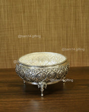 Exquisite silver-finish elephant trunk urli, a luxurious décor accent for living rooms, foyers, and corporate gifting, blending heritage artistry with timeless elegance.