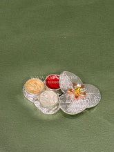 Three Leaf Flower Magnetic Dabbi