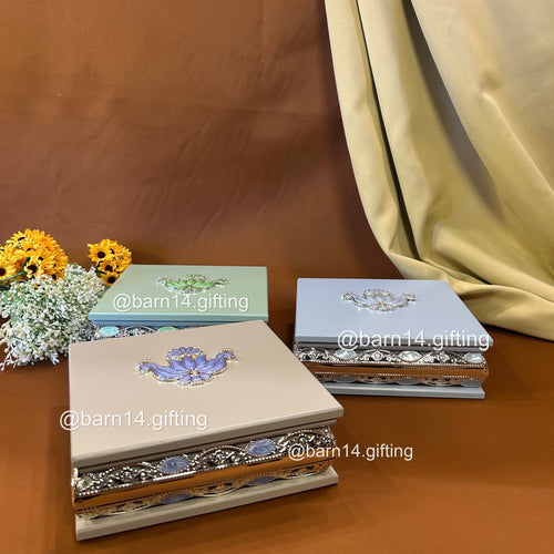 Enamel Classic Square Dry Fruit Box