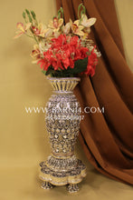 Pure Silver Floral Vase – Rose Quartz Edition