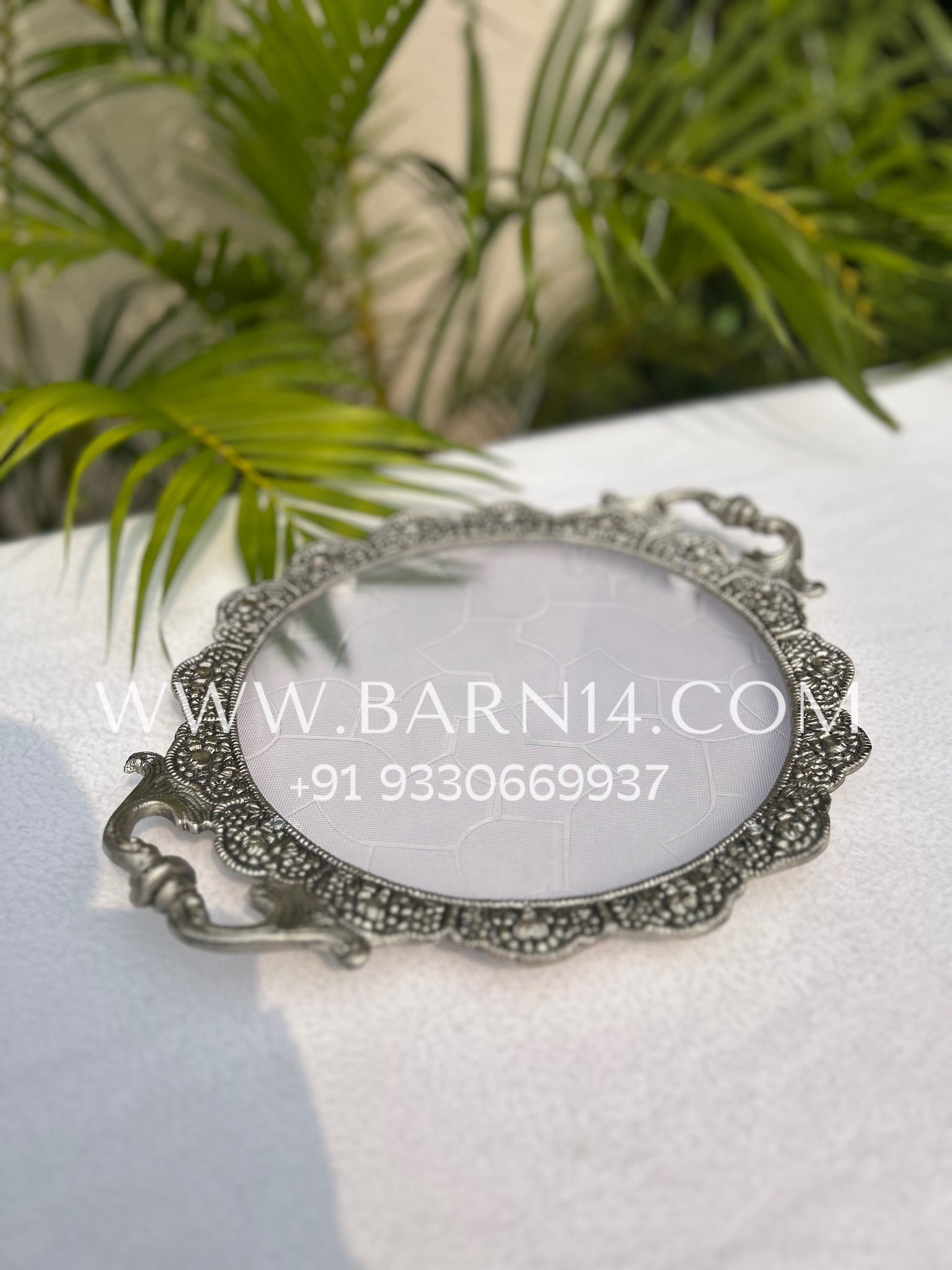 Metal and Fibre Round tray