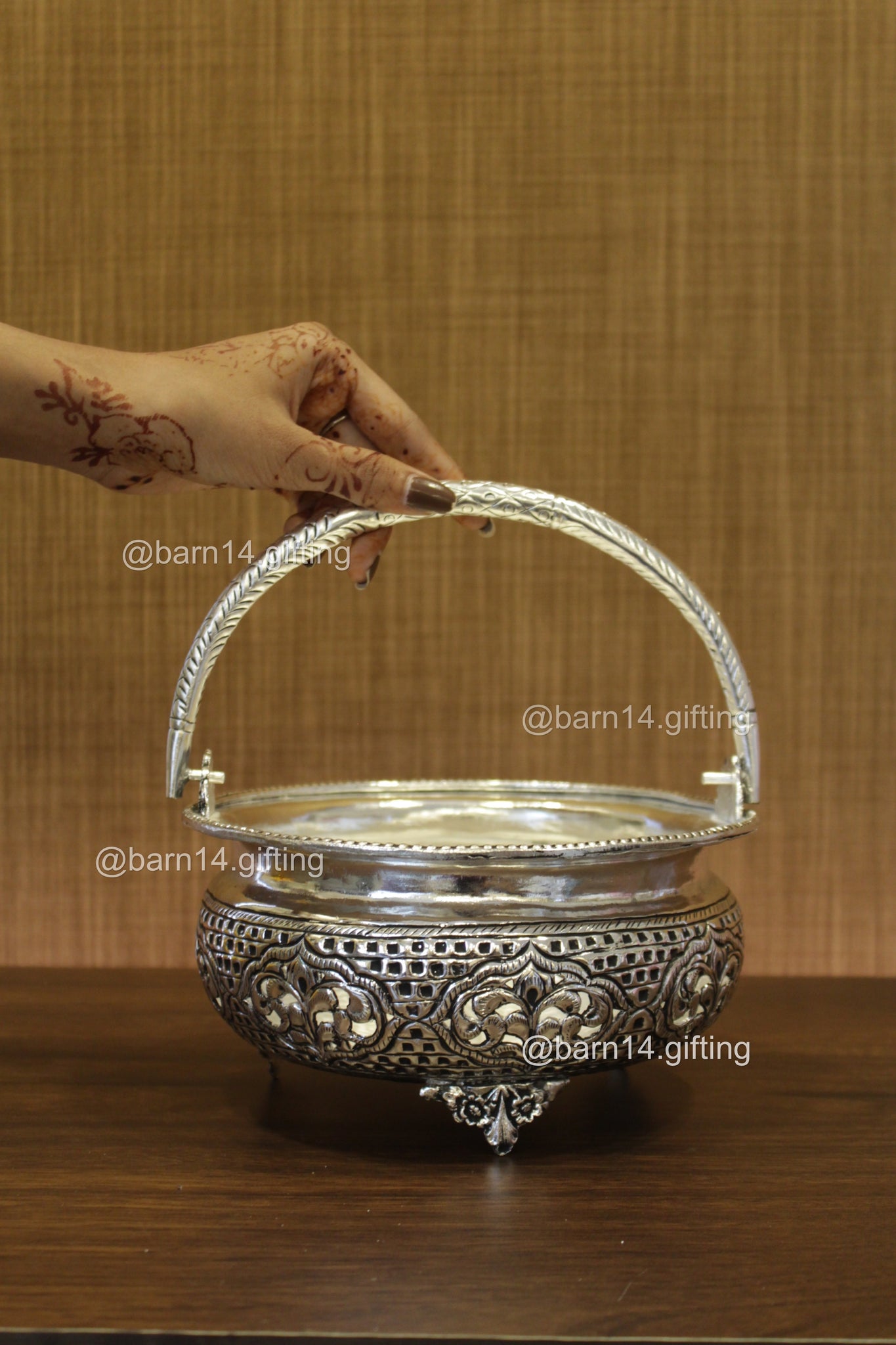 Royal Handle Basket