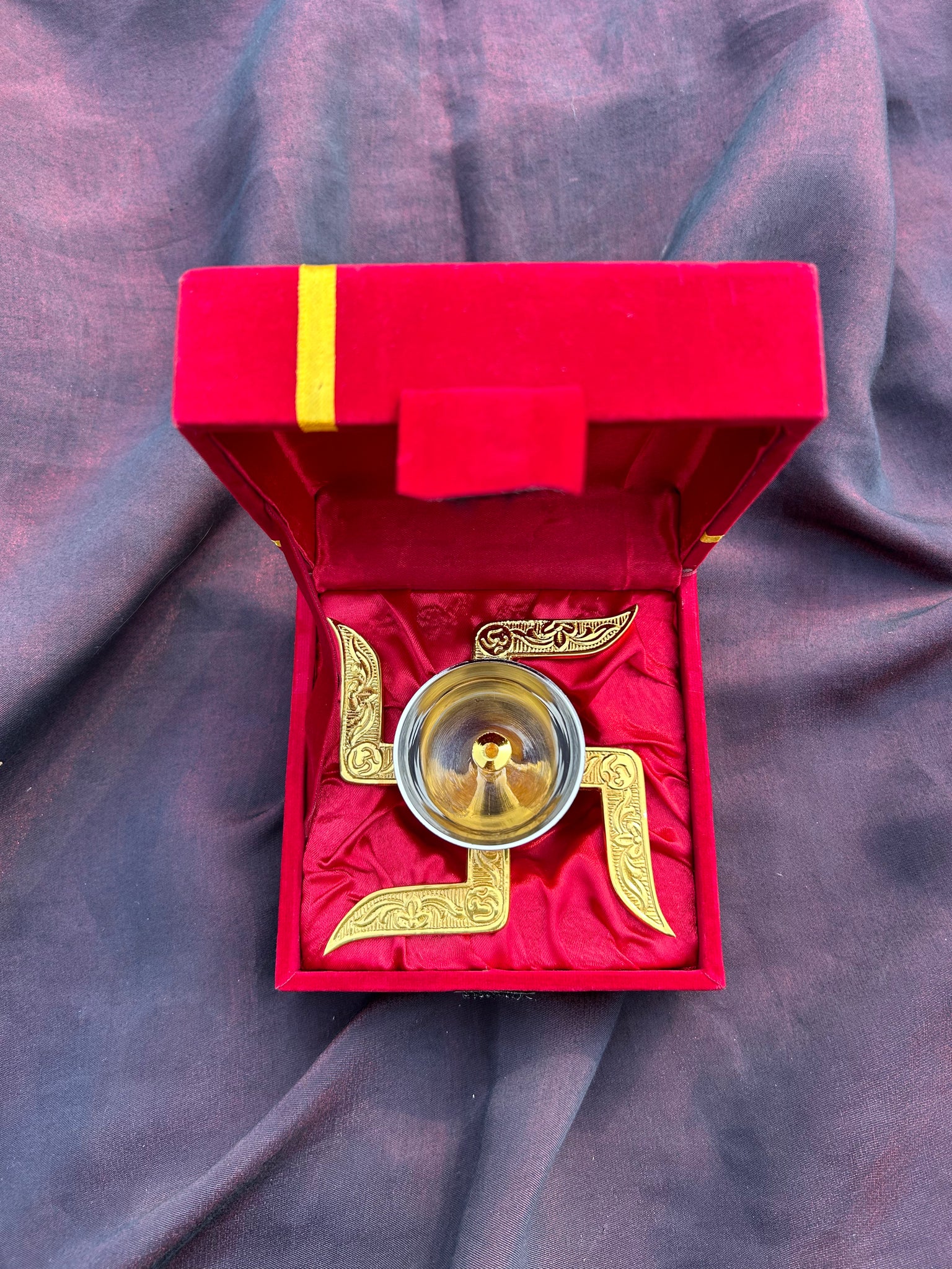 Swastik Diya with Velvet Box