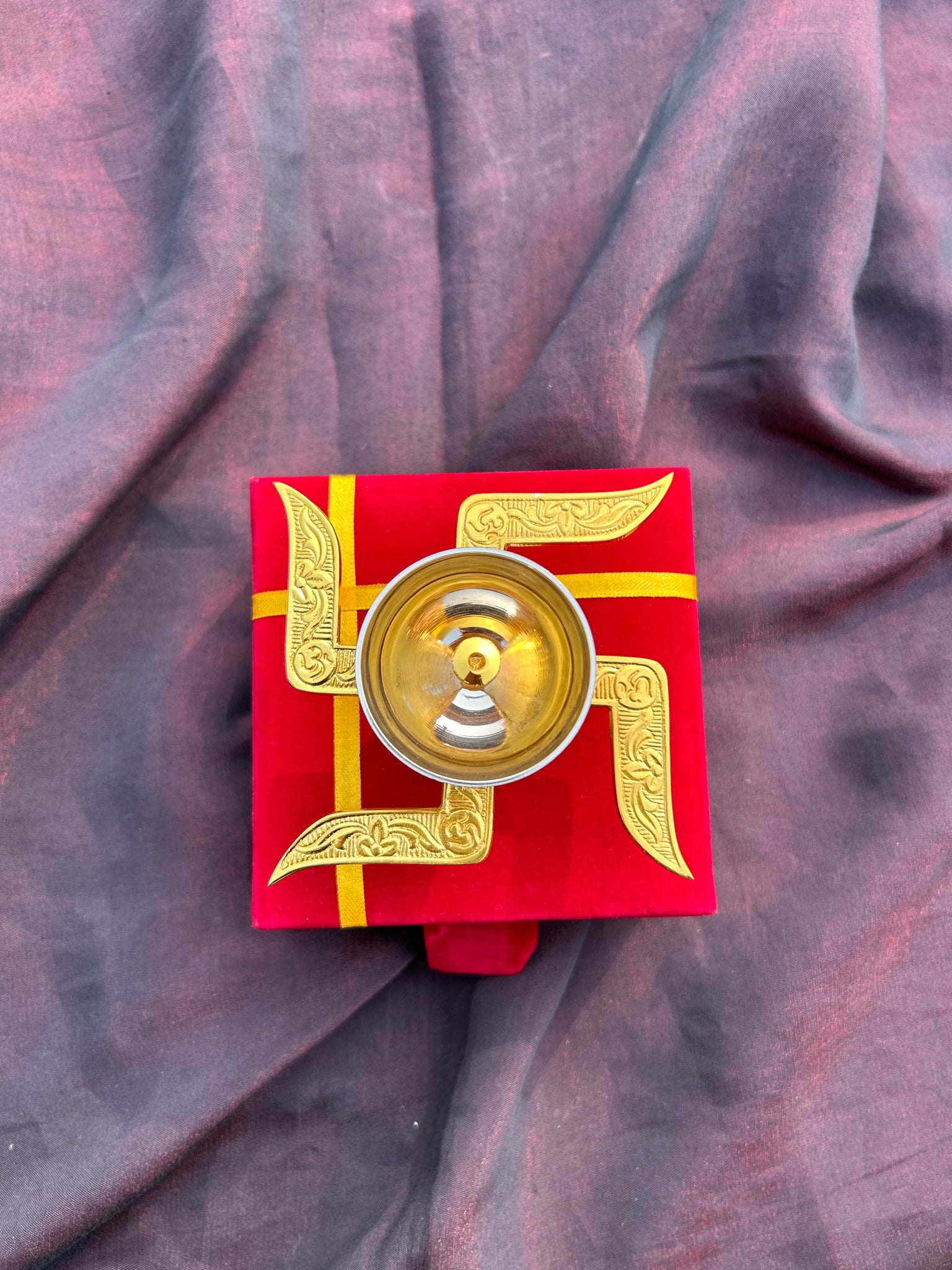 Swastik Diya with Velvet Box