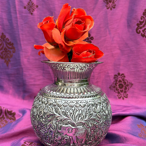 Fine Carved Round Flower Vase