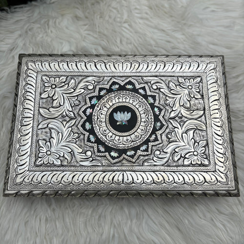 Pure Silver Mother of Pearl Pata