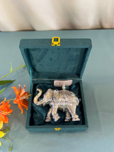 Pure silver rose quartz gajdeep in teal velvet gift box