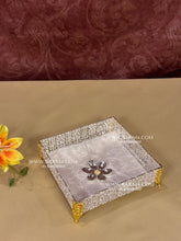 Flower Tissue Holder
