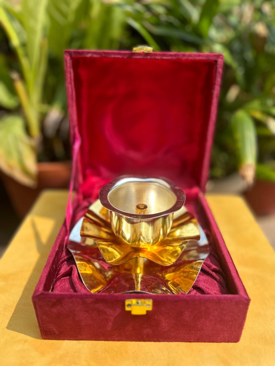 Double Petal Diya