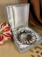 Enamel Shell Tray