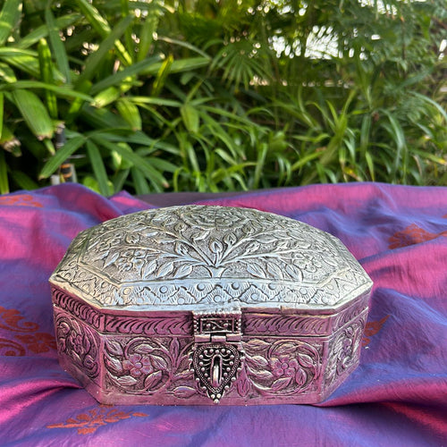 Octagonal Floral Design Dry-Fruit Box