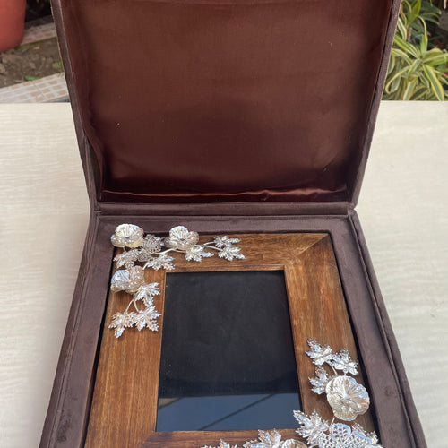 Wooden Photoframe Box