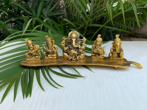 Musical 5 Ganesha on Leaf