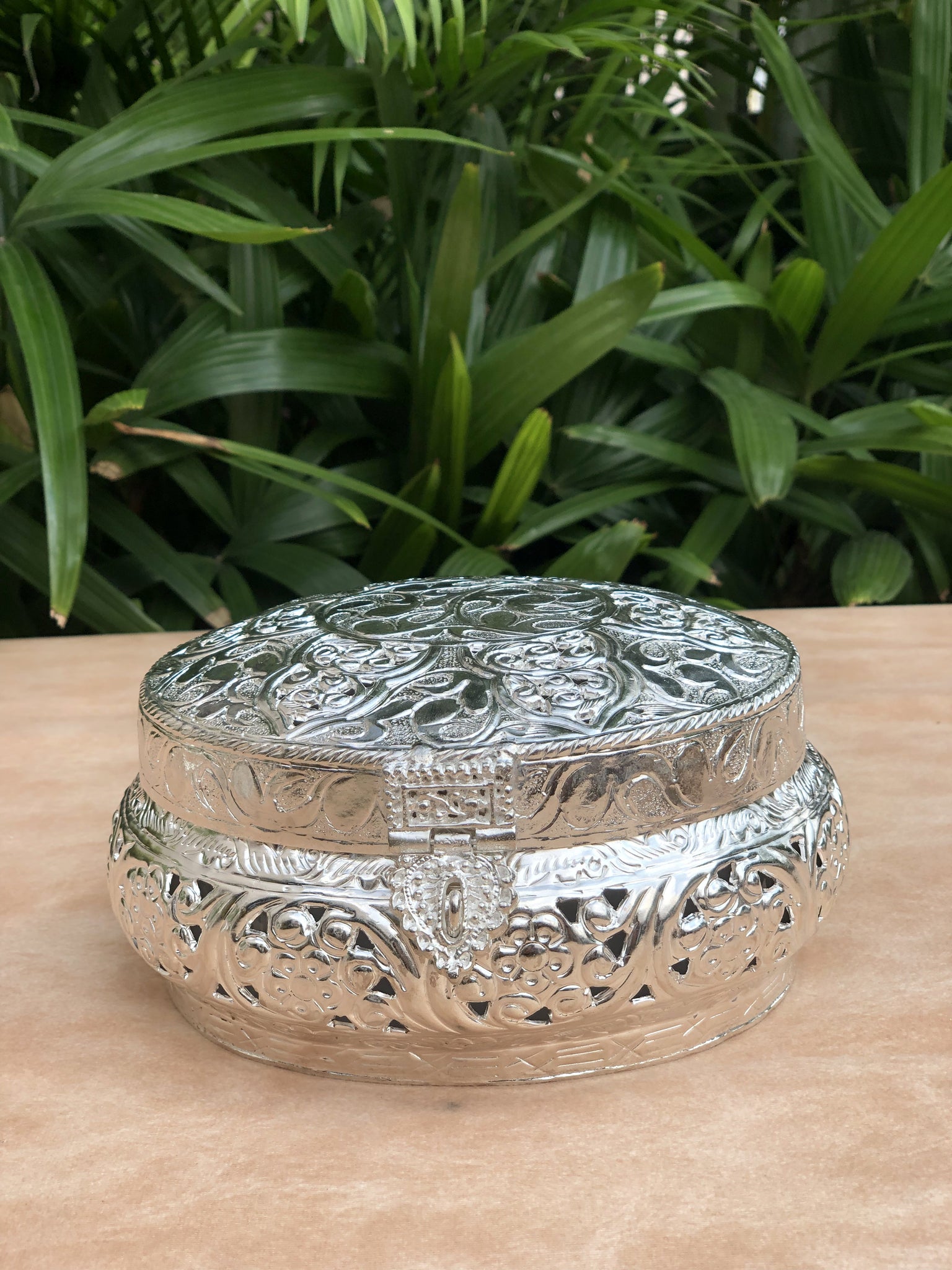 Silver Finish Dry Fruit Box- Round