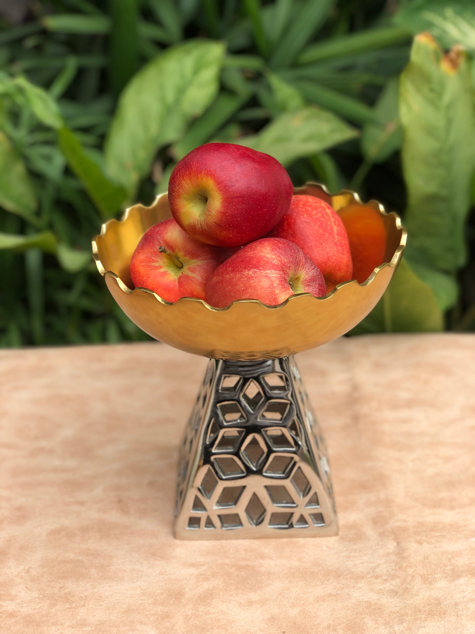 Pyramid Fruit Bowl